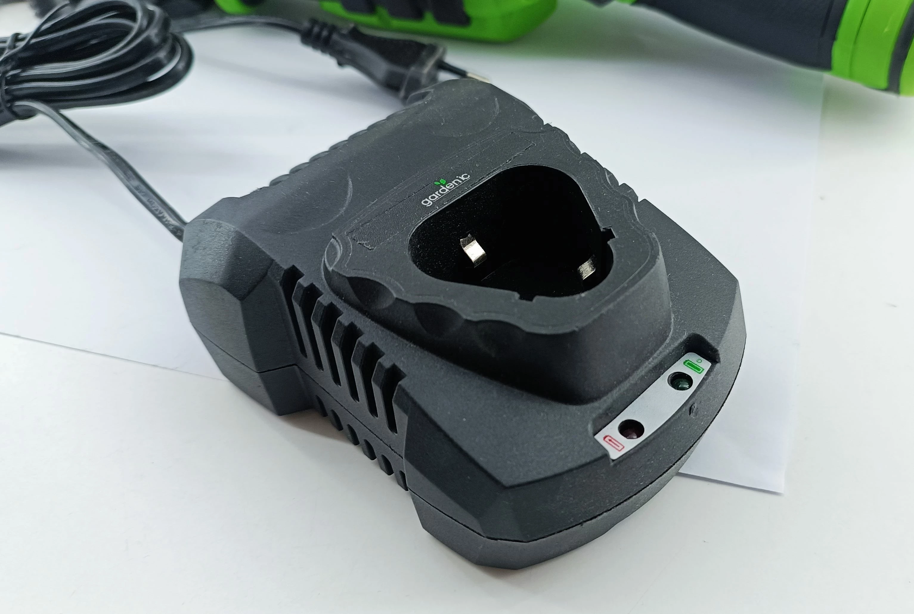 akumulatorowa-pila-do-galezi-gardenic-12v-max-kod-producenta-12vbs0360-21