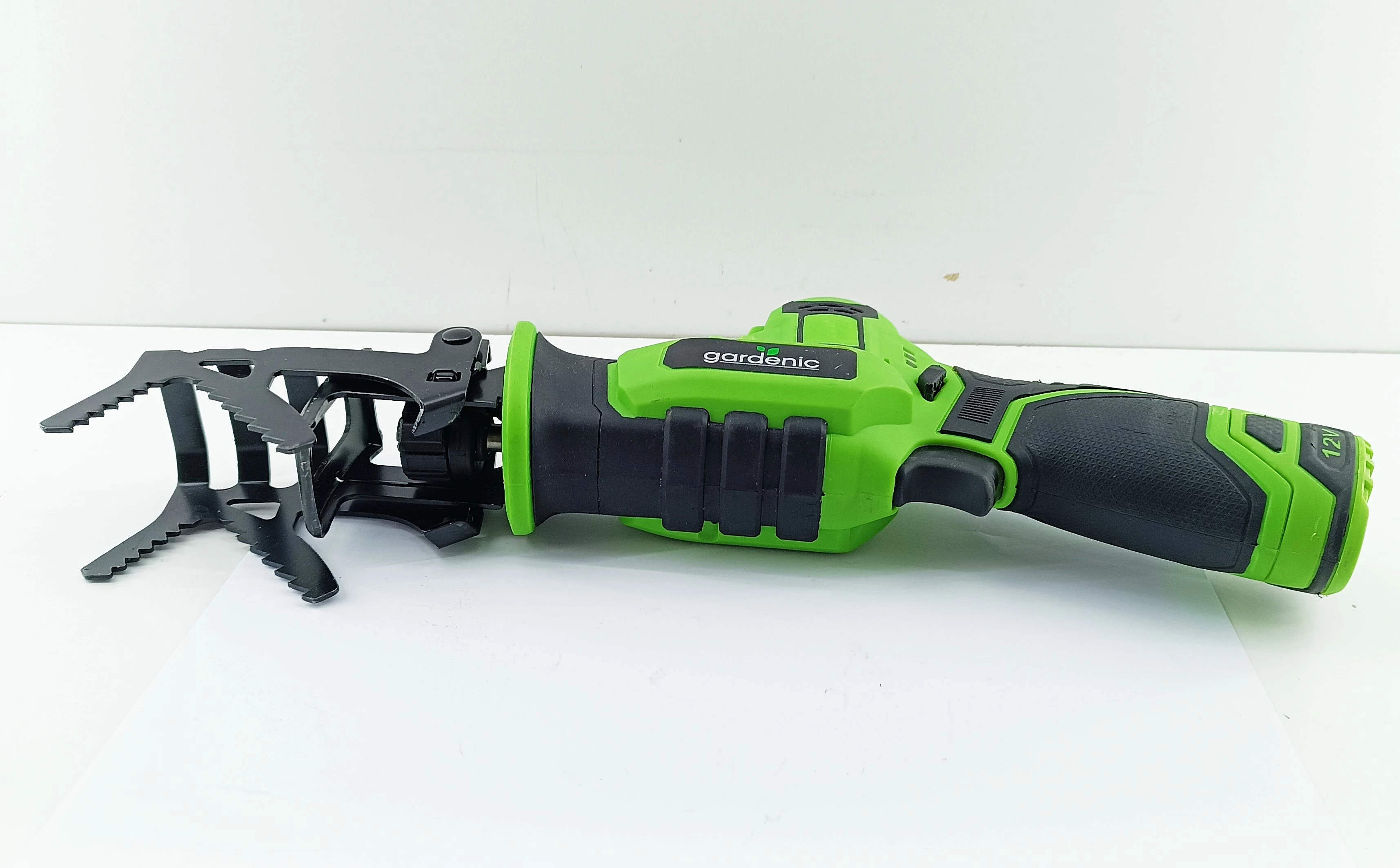 akumulatorowa-pila-do-galezi-gardenic-12v-max-zasilanie-elektryczne-akumulatorowe