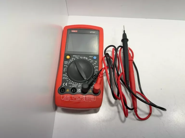 MIERNIK UNI-T UT107