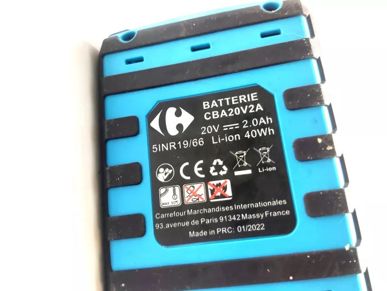 wiertarko-wkretarka-akumulatorowa-20-v-carrefour-kpl-typ-uchwytu-samozaciskowy