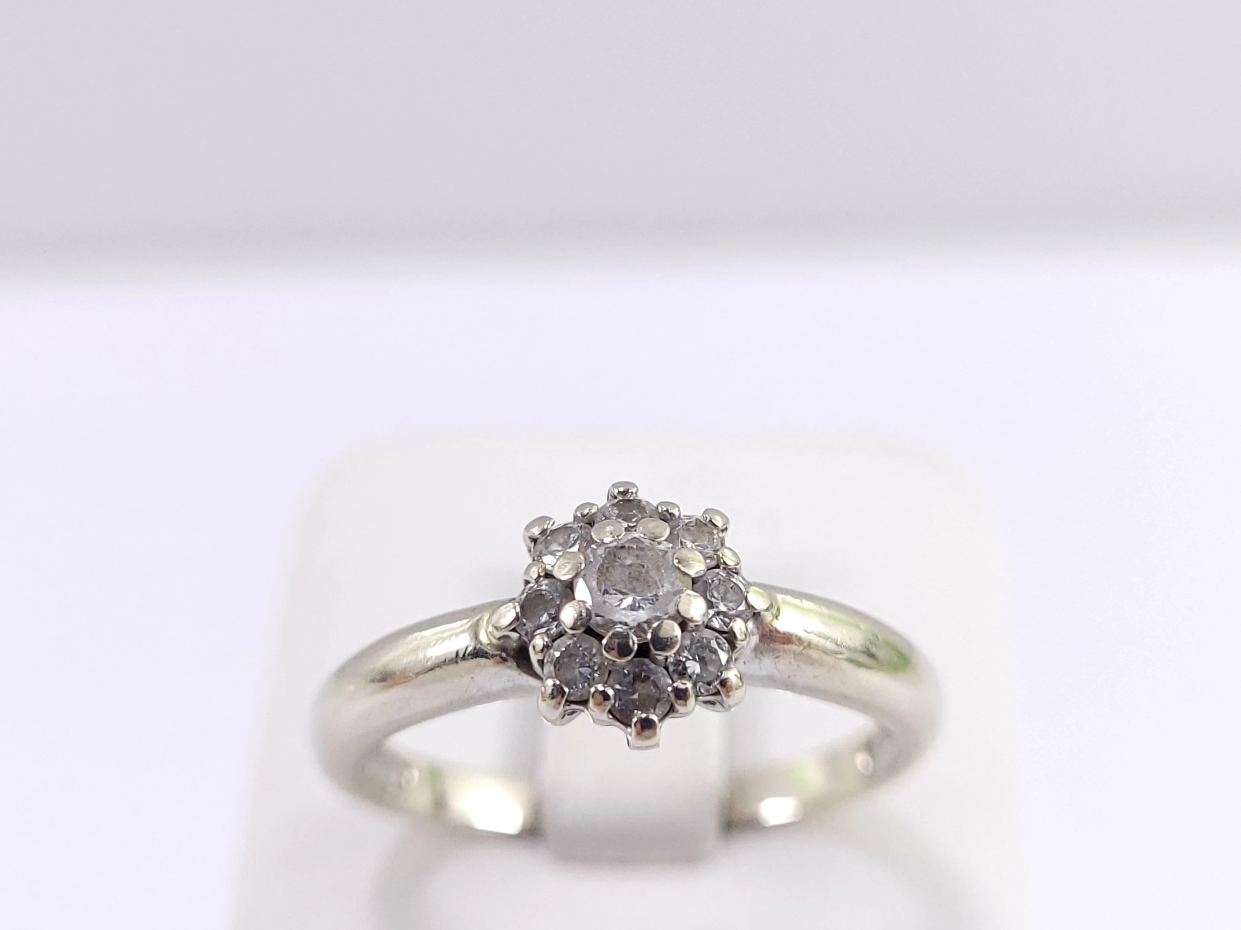 pierscionek-biale-zloto-cyrkonie-289g-585-r18-rodzaj-2205-2