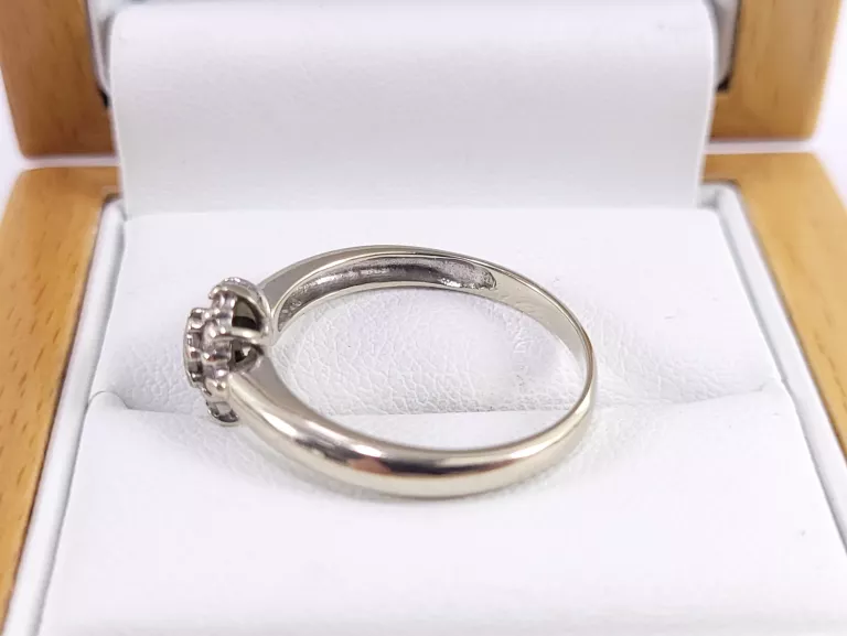 pierscionek-biale-zloto-cyrkonie-289g-585-r18-kamien-17088-524288