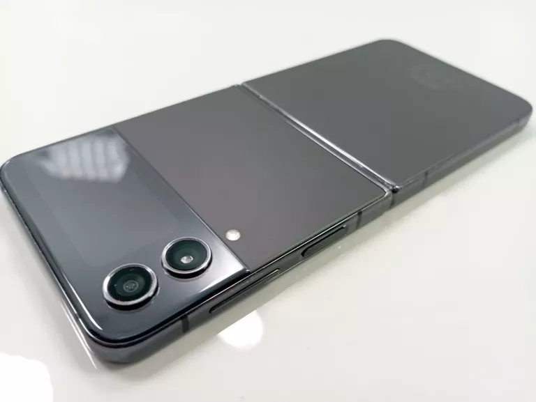 TELEFON SAMSUNG GALAXY Z FLIP 4 8/128GB #TMOBILE