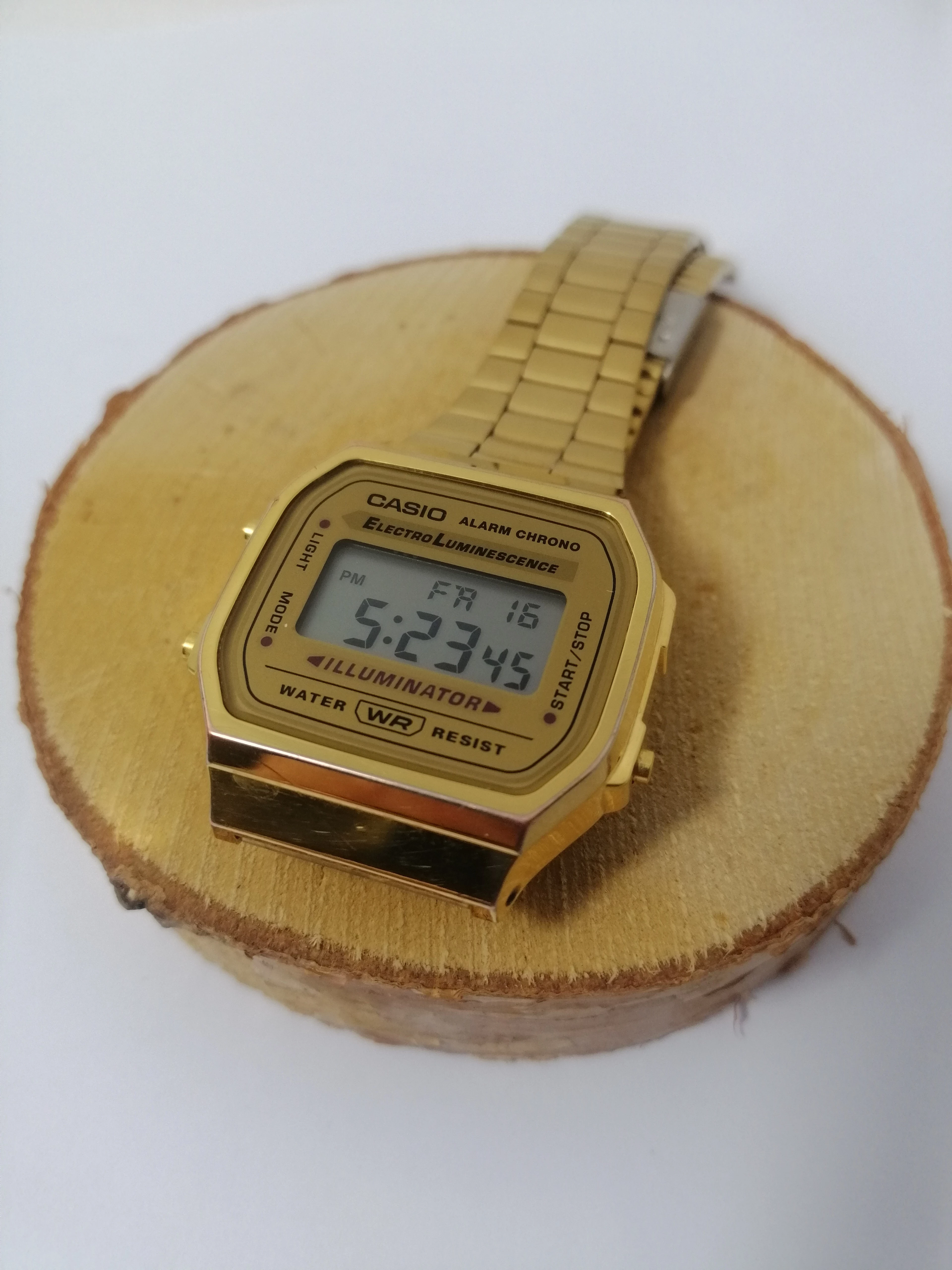 zegarek-casio-vintage-a168-rodzaj-cyfrowe