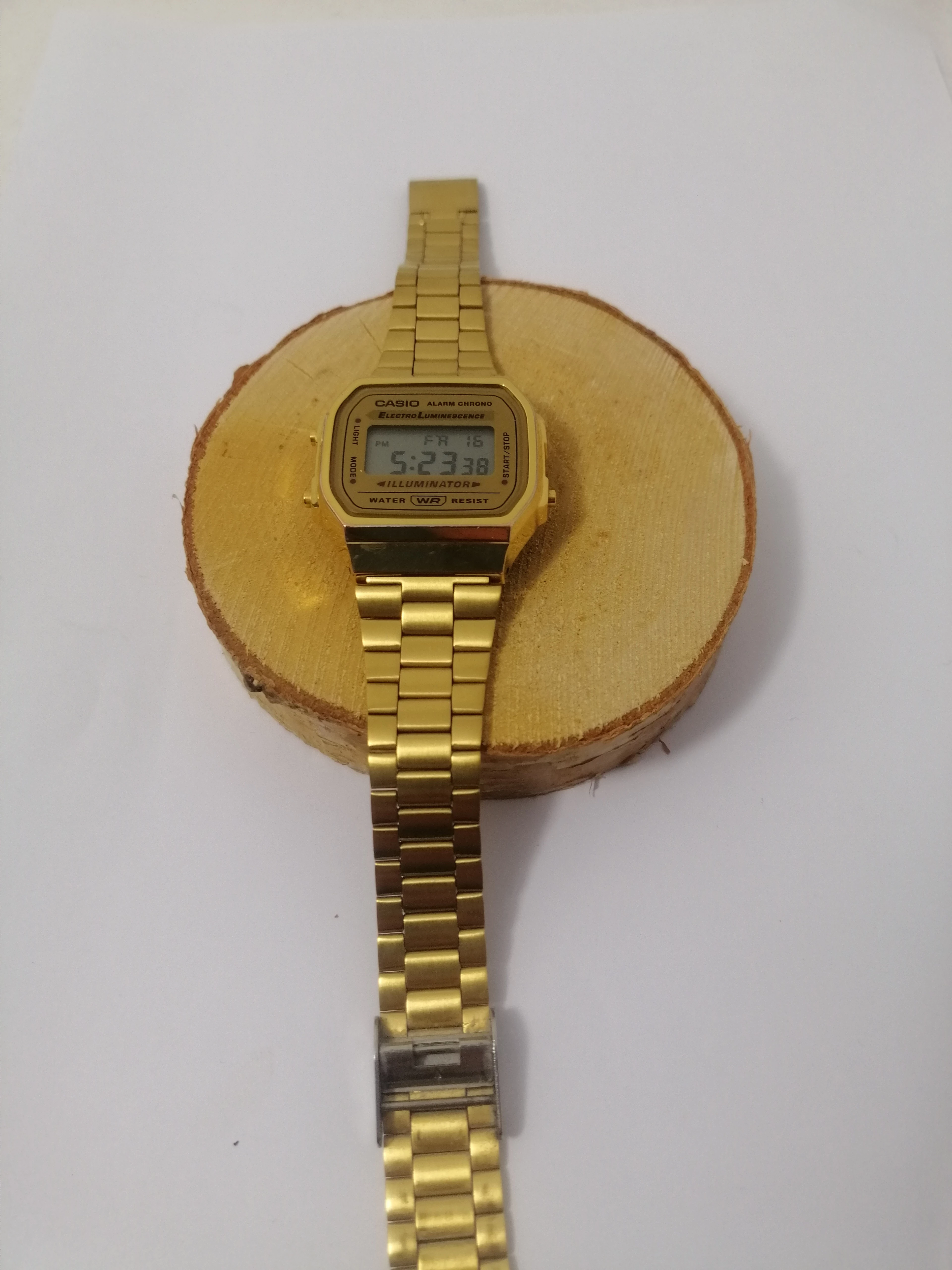 zegarek-casio-vintage-a168-typ-nareczny