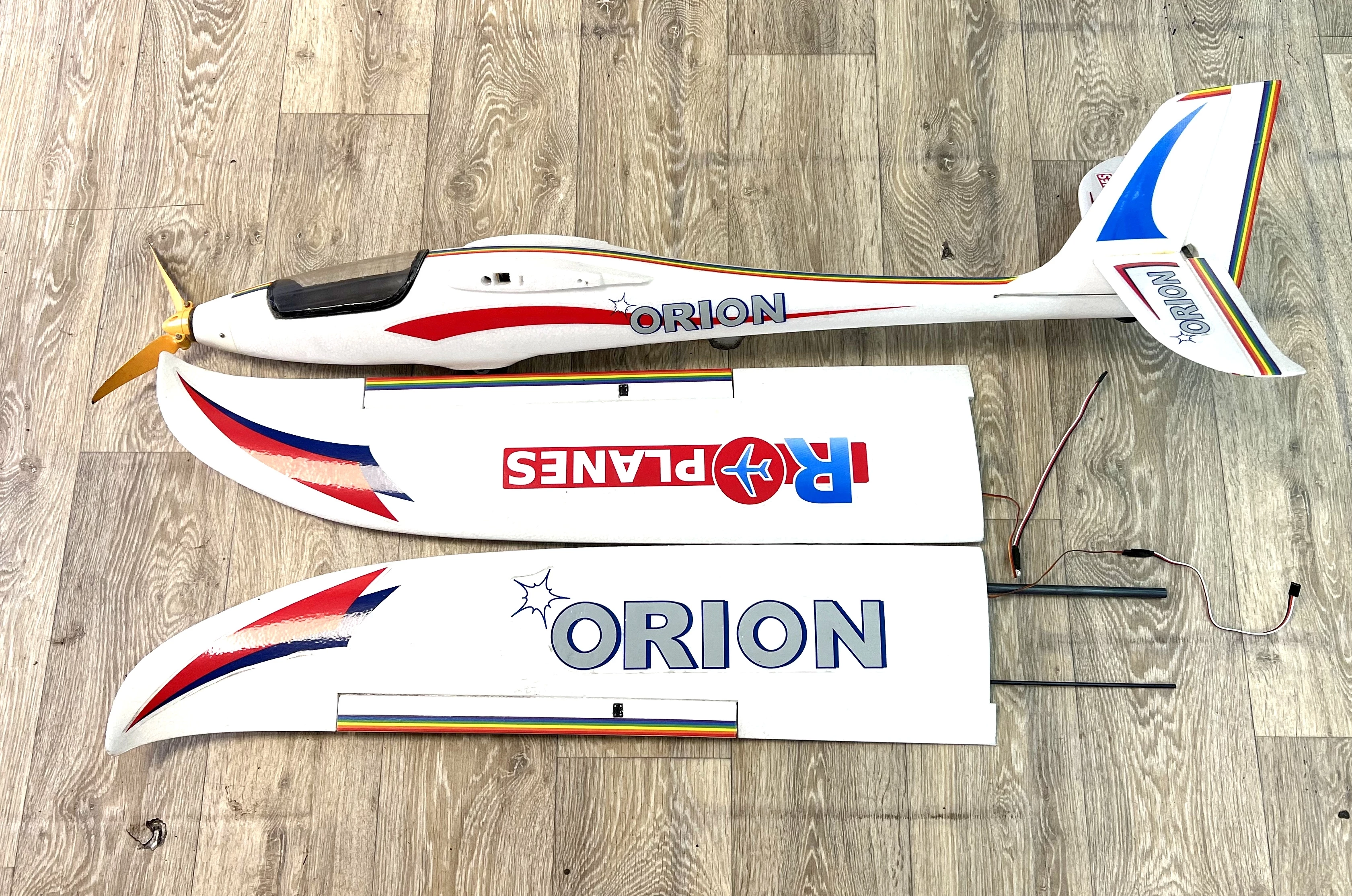 model-samolotu-rpl-orion-arf-opis-osiedle-czecha-96-poznan