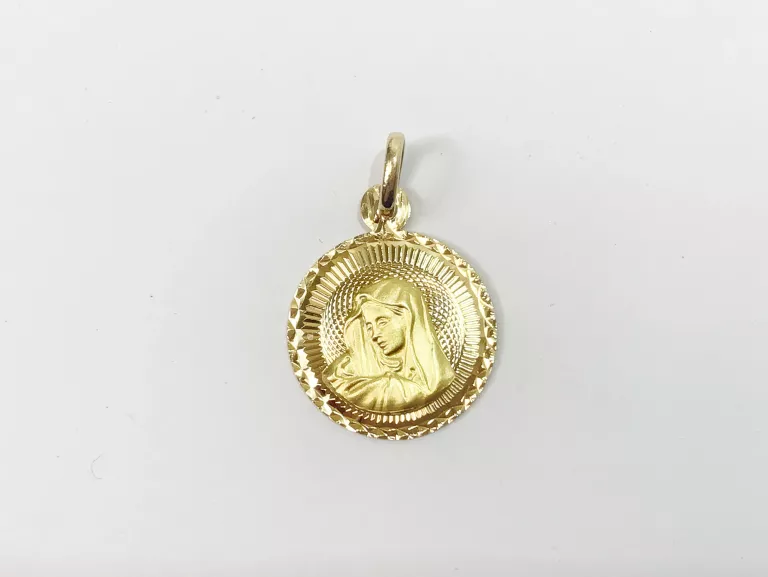 ŚLICZNY ZŁOTY MEDALIK 18CT 2,47G