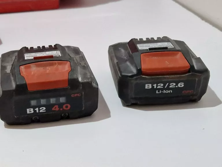 LASER KRZYRZOWY HILTI PM 40-MG KOMPLET Z WALIZKĄ I STATYWEM!!