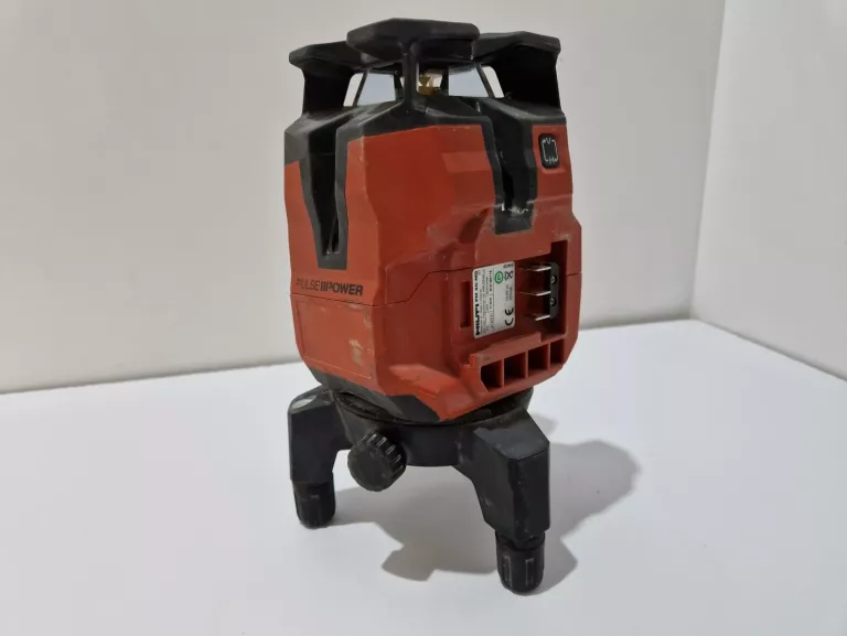 LASER KRZYRZOWY HILTI PM 40-MG KOMPLET Z WALIZKĄ I STATYWEM!!