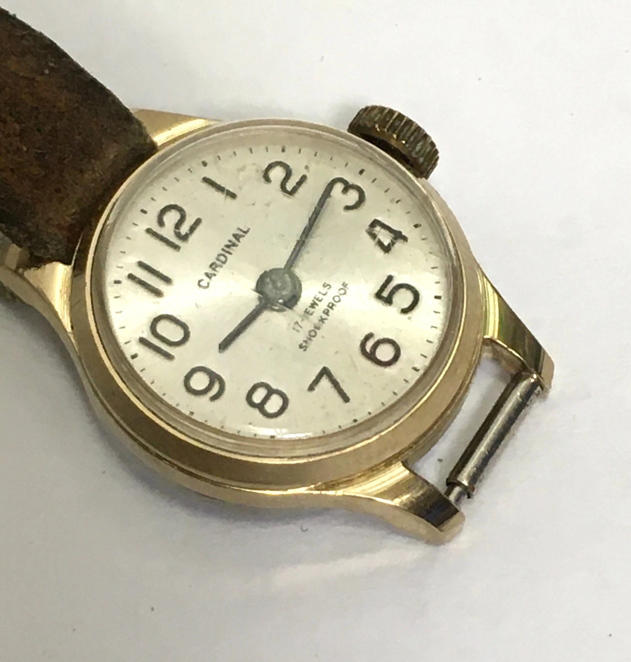 zegarek-retro-cardinalpolecam-styl-klasyczny