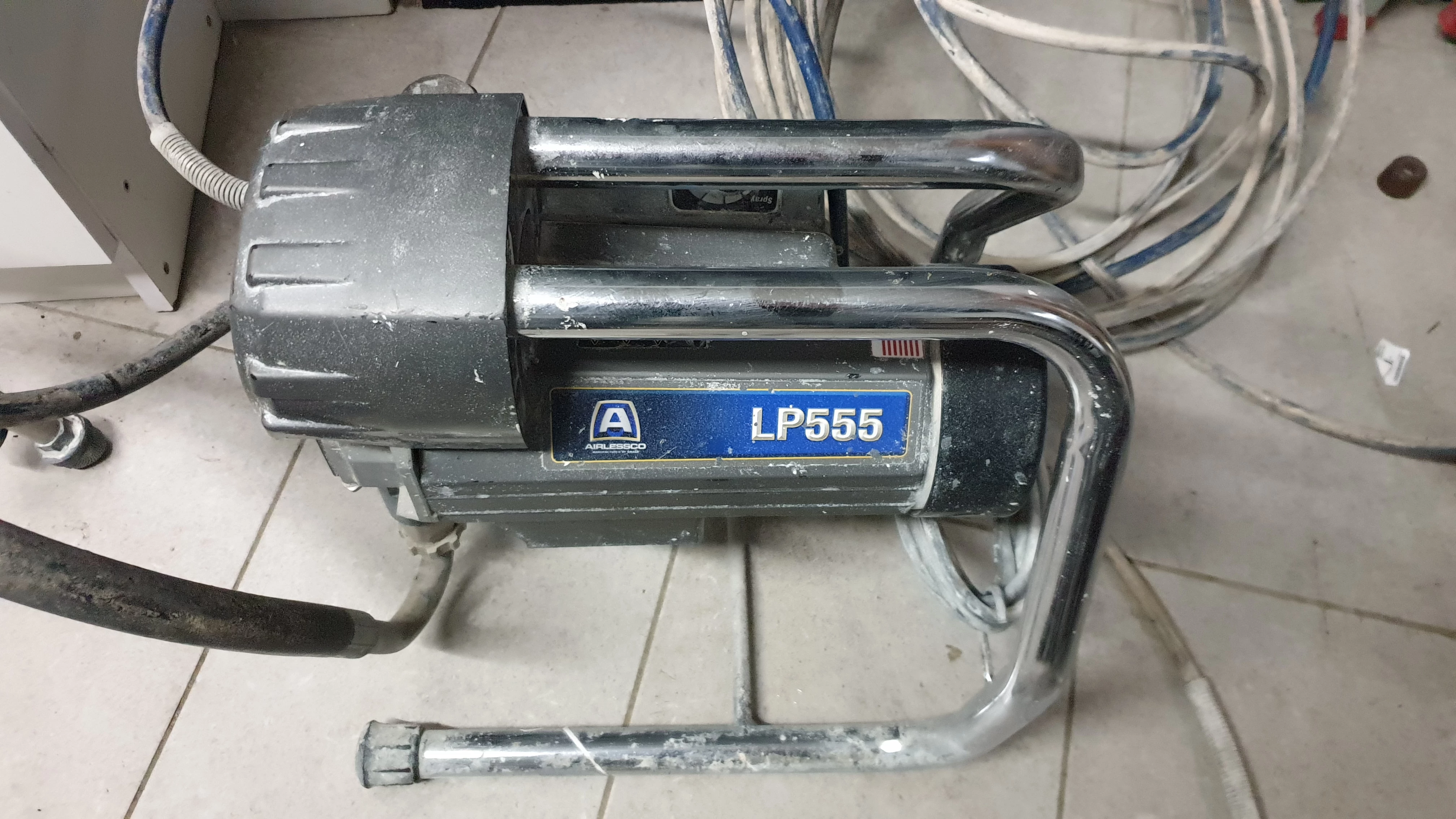 agregat-malarski-airlessco-lp-555-17m197-2-pistolety-dysze-ean-gtin-0755652386148