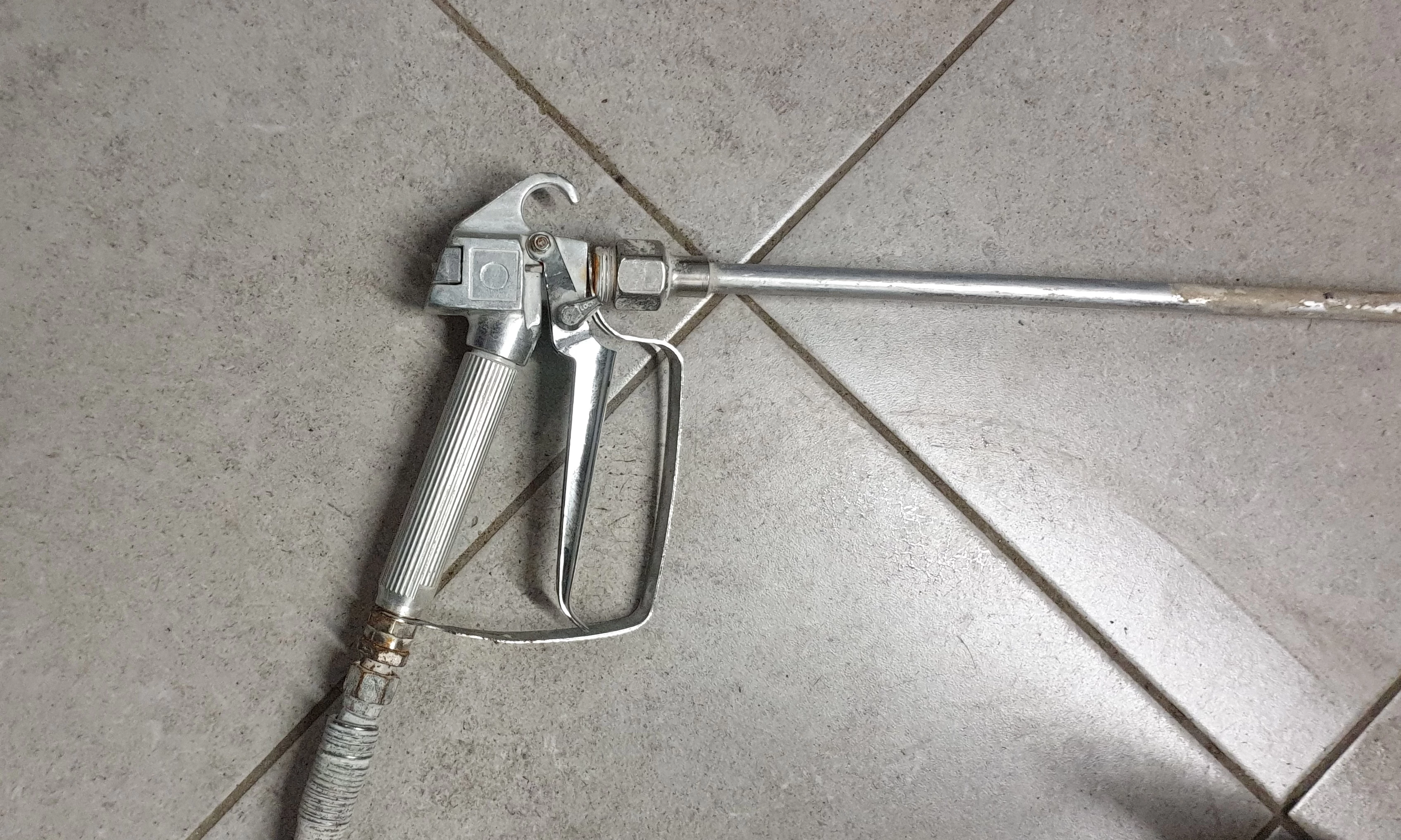 agregat-malarski-airlessco-lp-555-17m197-2-pistolety-dysze-kod-producenta-17m197