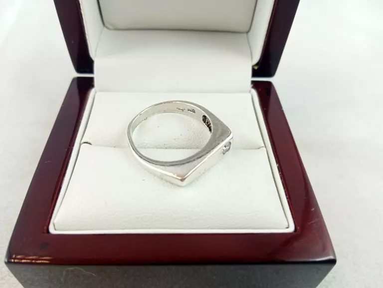 srebrny-geometryczny-pierscionek-376gr-925pr-r17-material-15835-4