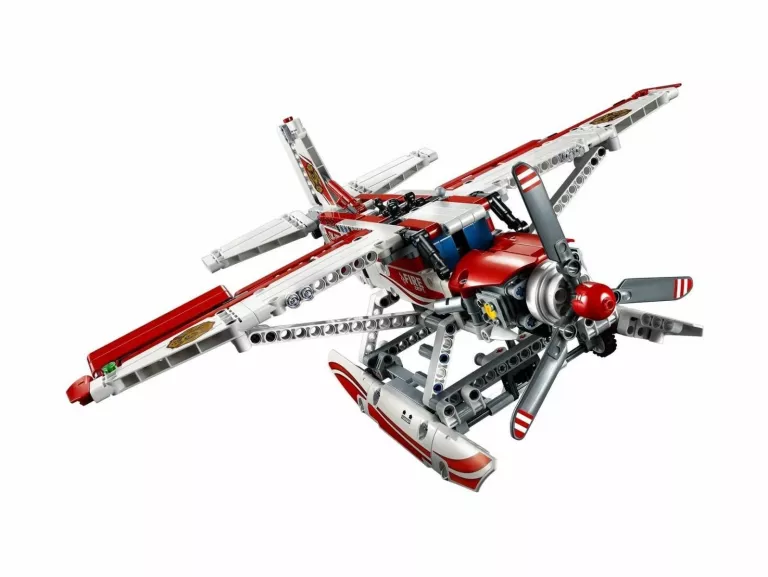 lego-technic-fire-plane-42040-zestaw-wiek-dziecka-9-lat