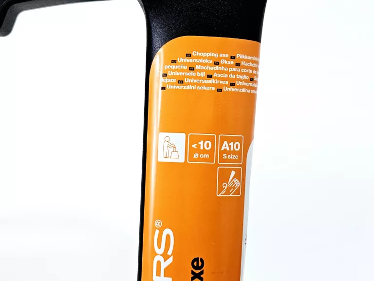 FISKARS SIEKIERA UNIWERSALNA, SOLID, Z OSŁONĄ