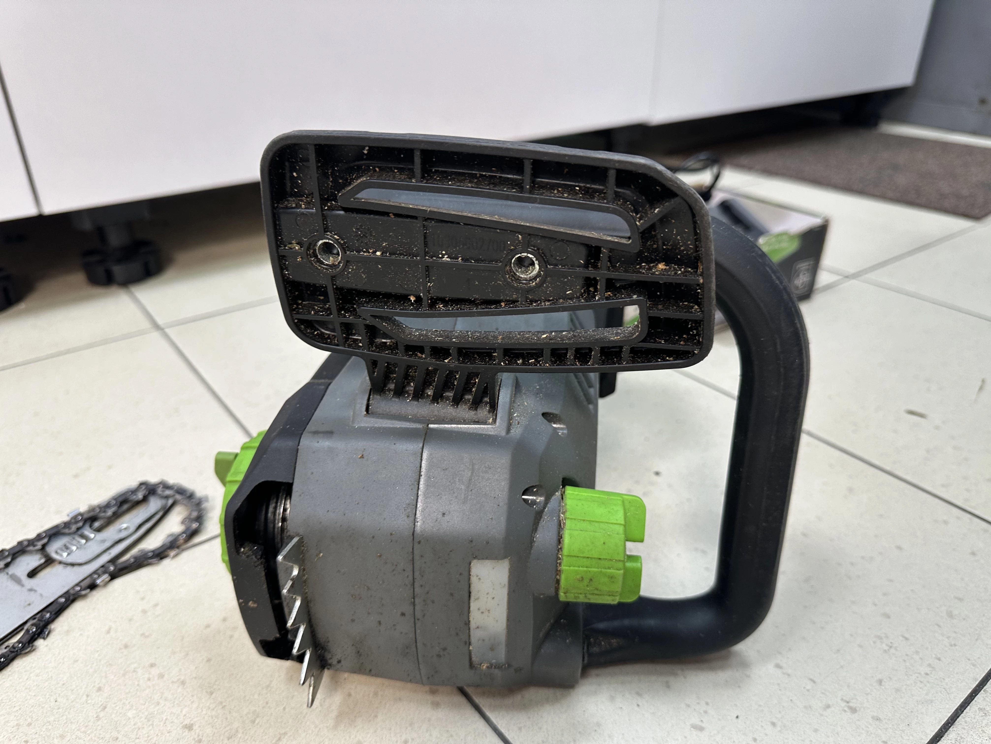 pilarka-lancuchowa-lux-tools-akumulatorowa-2x202-x-akulad-marka-lux-tools