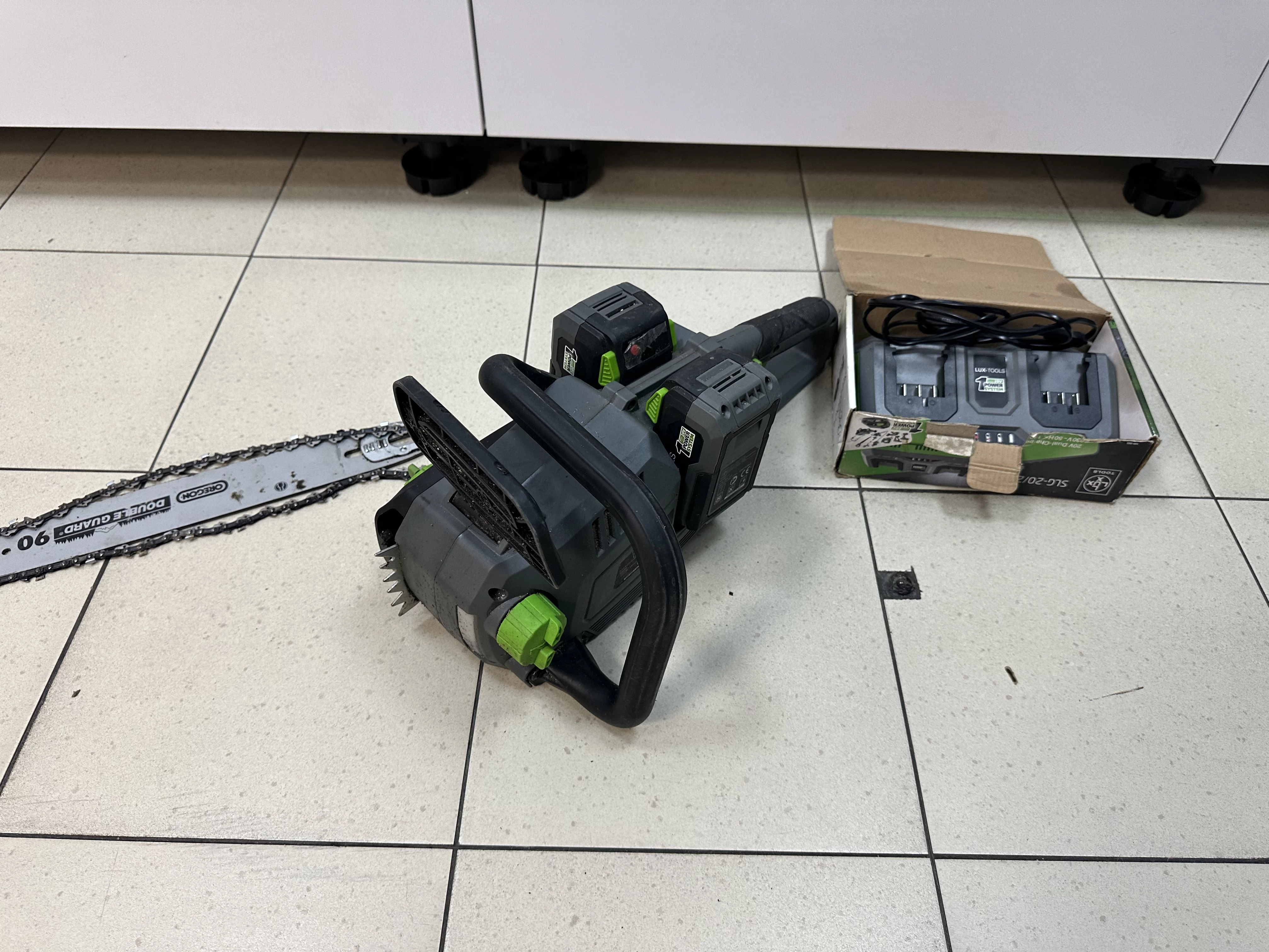 pilarka-lancuchowa-lux-tools-akumulatorowa-2x202-x-akulad-alwojska-polskiego-71-olsztyn