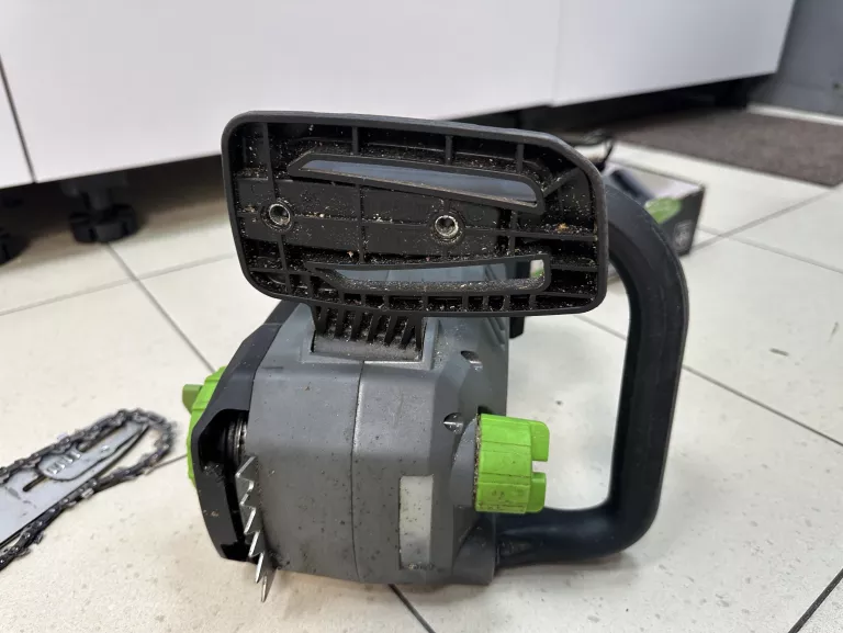 pilarka-lancuchowa-lux-tools-akumulatorowa-2x202-x-akulad-marka-lux-tools