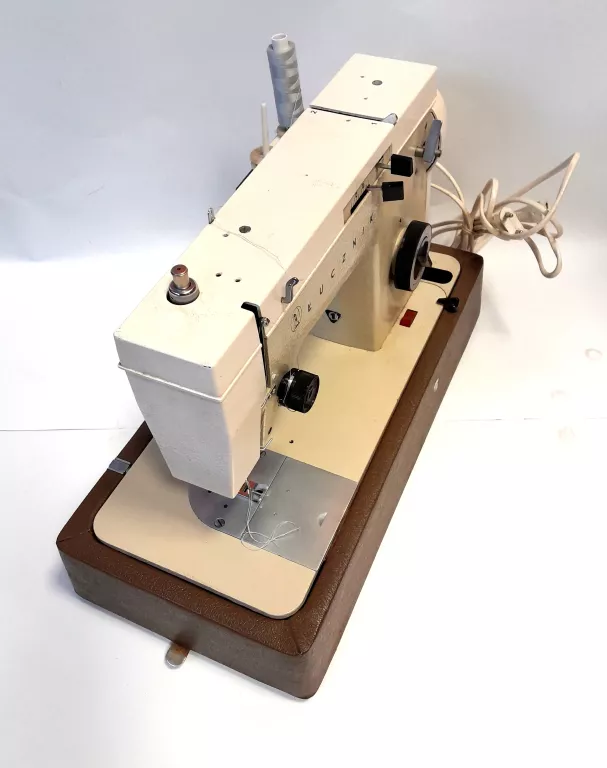 maszyna-do-szycia-lucznik-tur-2-uszkodzona-product-id