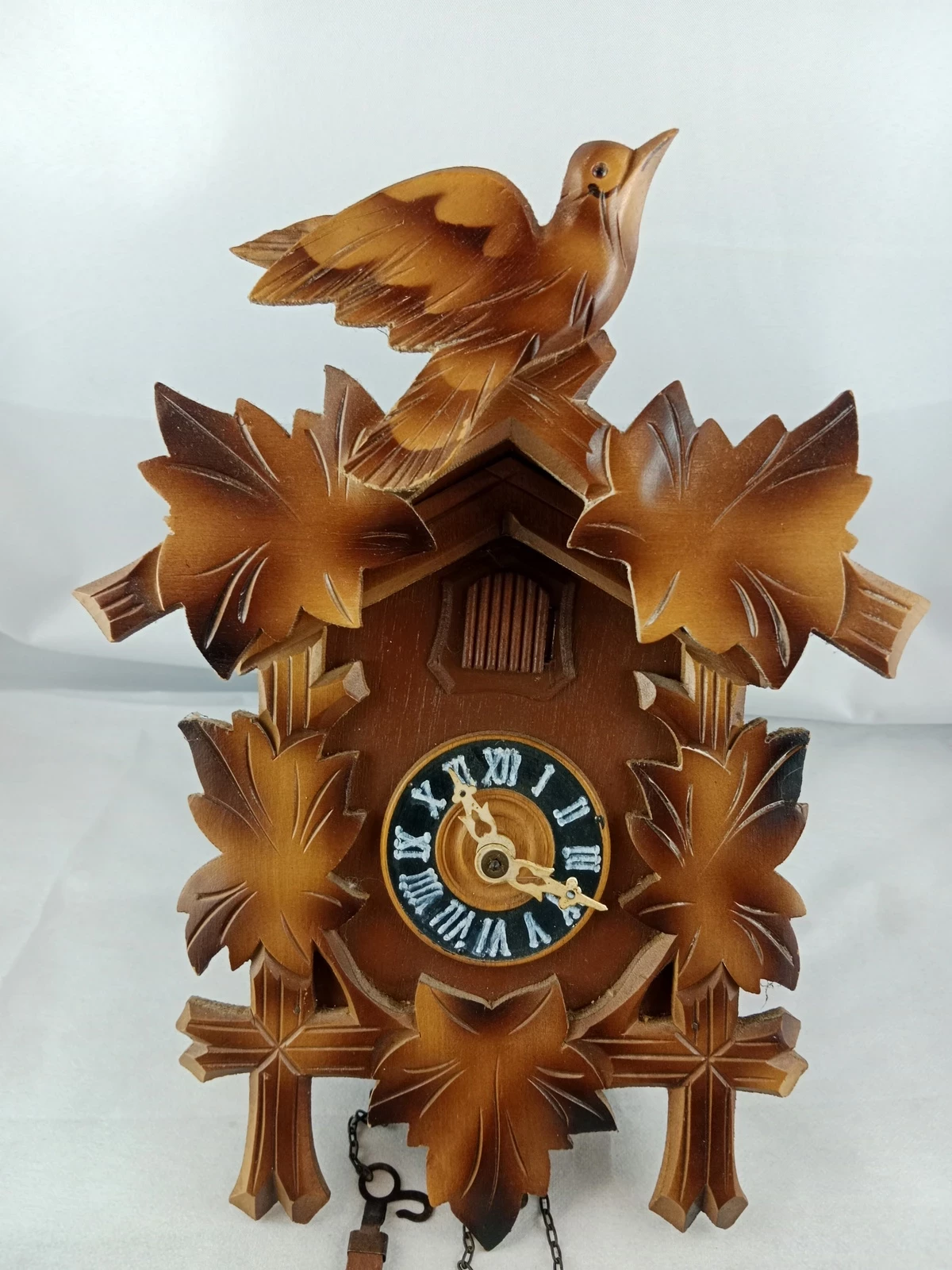 zegar-mechaniczny-z-kukulka-retro-scienny-ciezarki-wahadla-typ-scienny