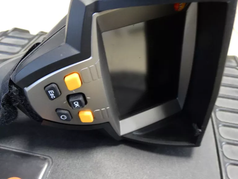 KAMERA TERMOWIZYJNA TESTO 882