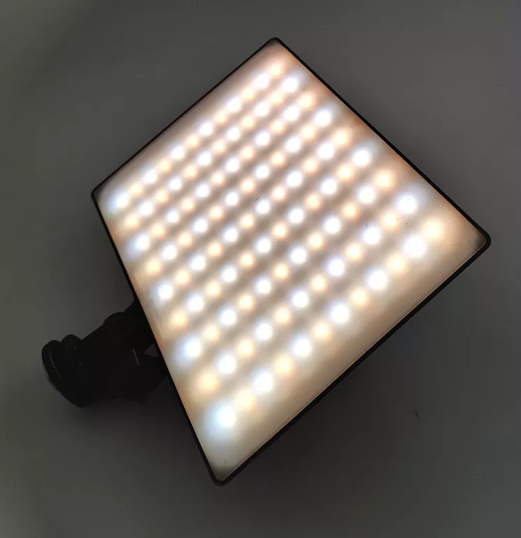 LAMPA LED YONGNUO YN300 AIR Z BATERIĄ I ŁADOWARKĄ