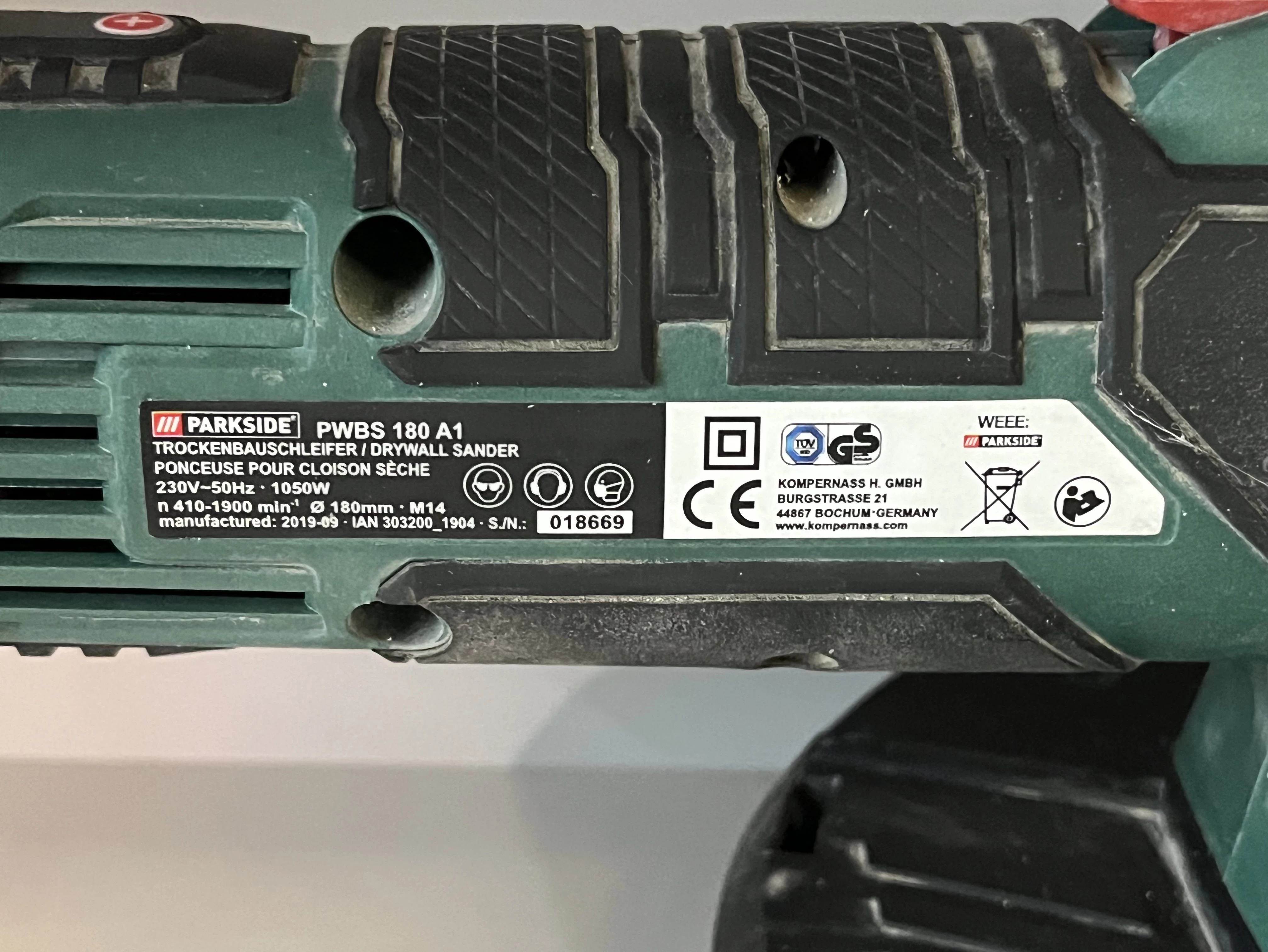 szlifierka-do-gipsu-parkside-pwbs-180-a1-rodzaj-zasilania-128529-2