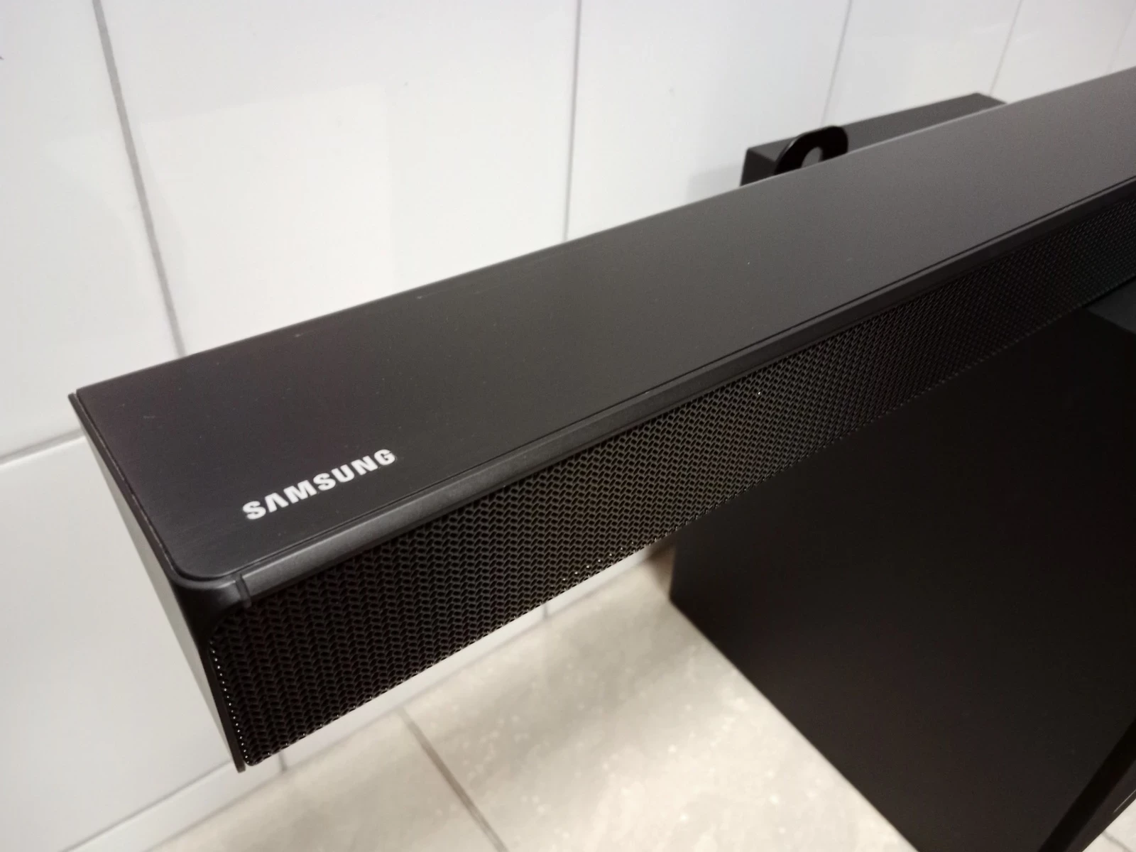 soundbar-samsung-hw-r550en-ean-gtin-8801643718183