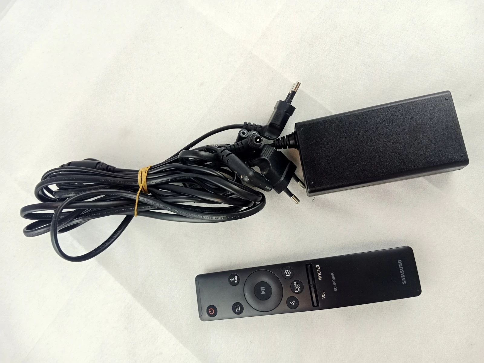 soundbar-samsung-hw-r550en-stan-uzywany