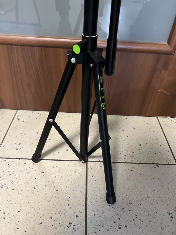 stim-statyw-mikrofonowy-mikrofon-rodzaj-statyw-podlogowy-z-ramieniem