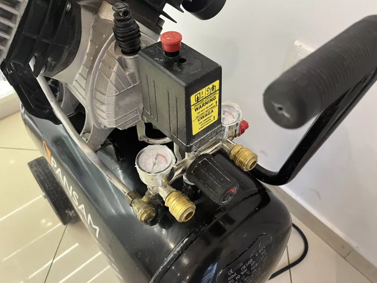 kompresor-olejowy-pansam-a077060-pojemnosc-zbiornika-50