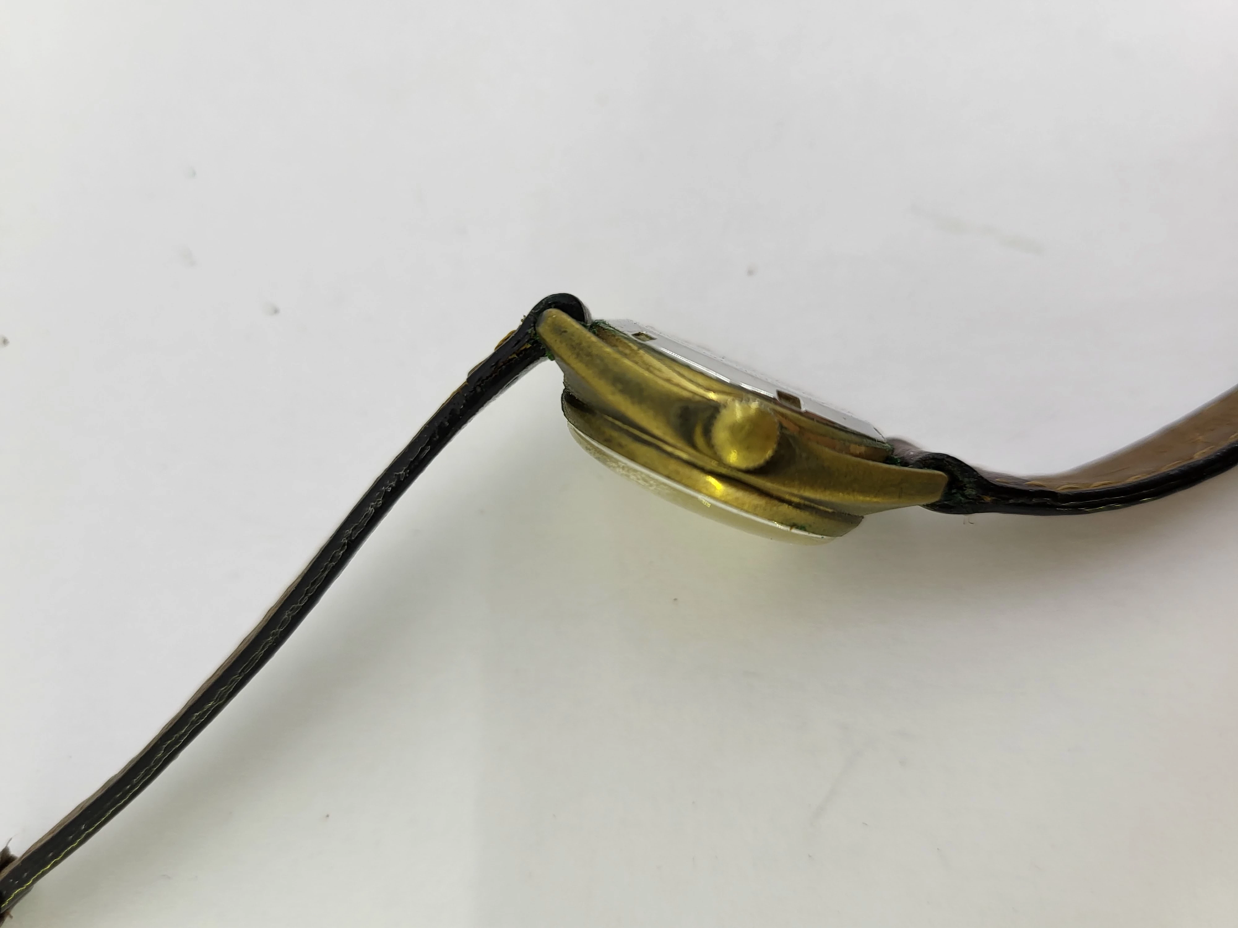 zegarek-atlantic-3419-122103-na-pasku-brazowym-ksztalt-koperty-129223-4