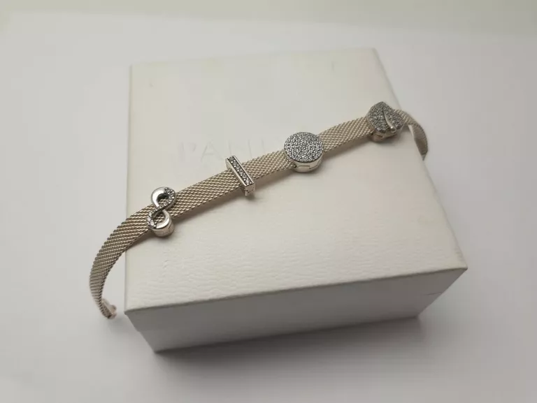 srebrna-pandora-reflexions-4-zawieszki-material-srebro