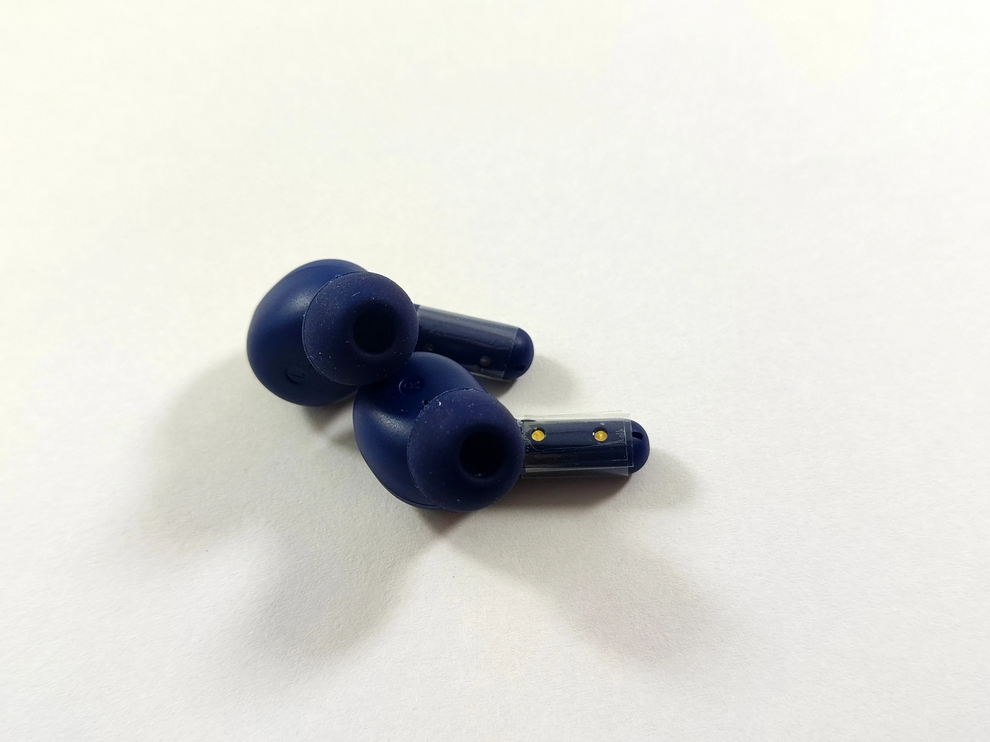 sluchawki-bluetooth-aukey-tws-bezprzewodowe-ean-gtin-0689323784615