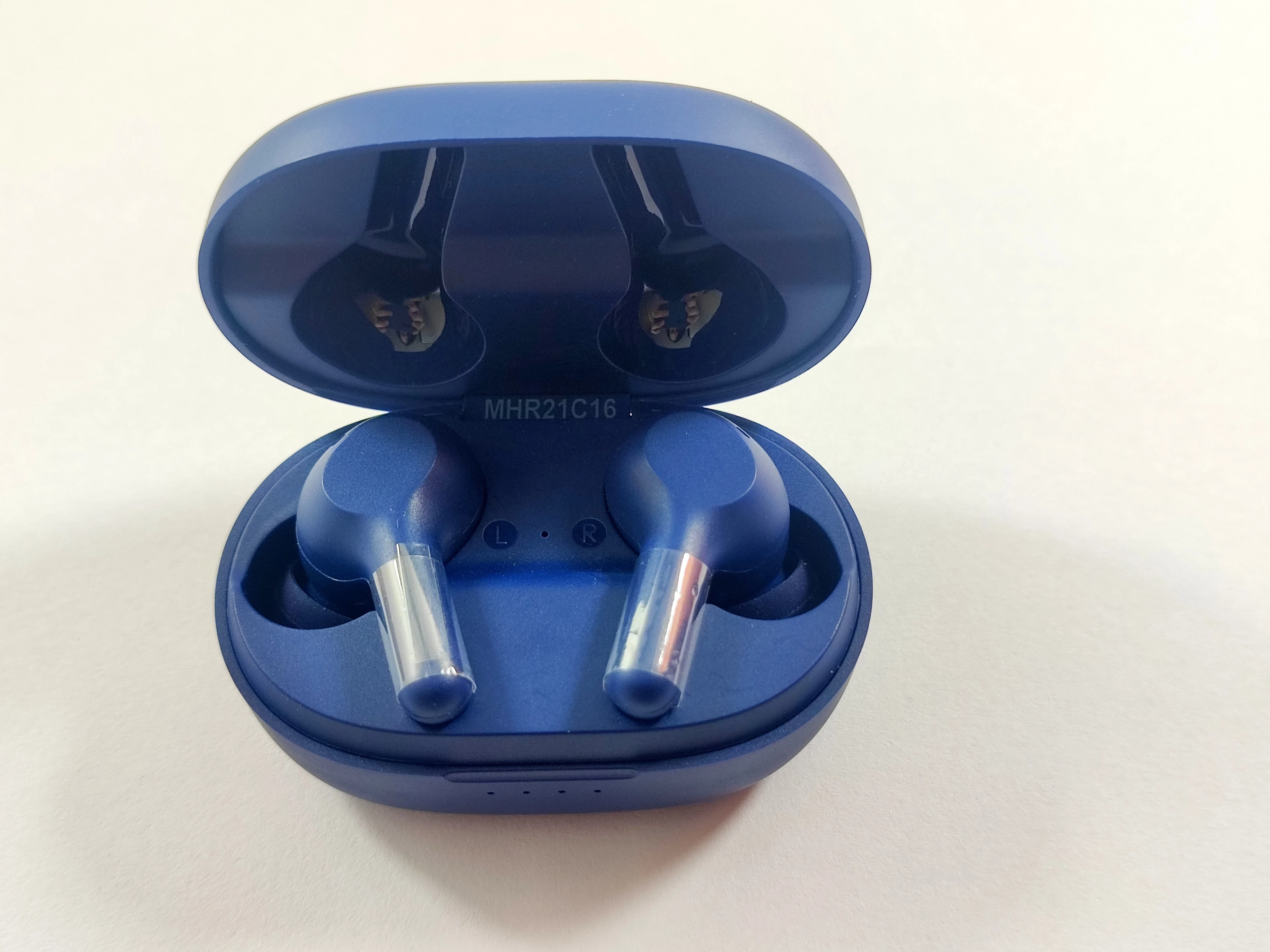 sluchawki-bluetooth-aukey-tws-bezprzewodowe-stan-11323-2