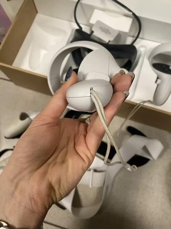 OCULUS QUEST 2 64GB GOGLE VR KOMPLET