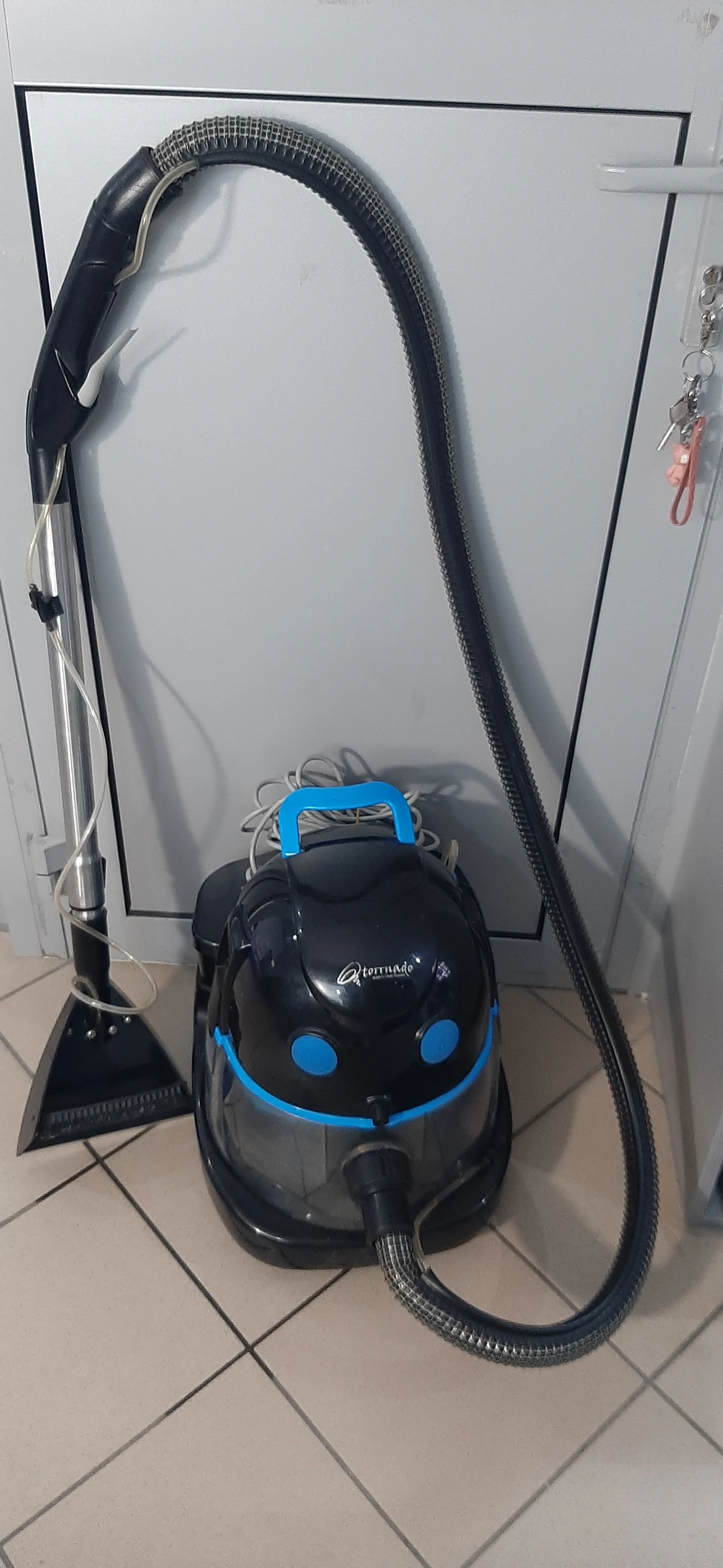 odkurzacz-pioracy-torrnado-wash-clean-system-armii-krajowej-1a-goldap