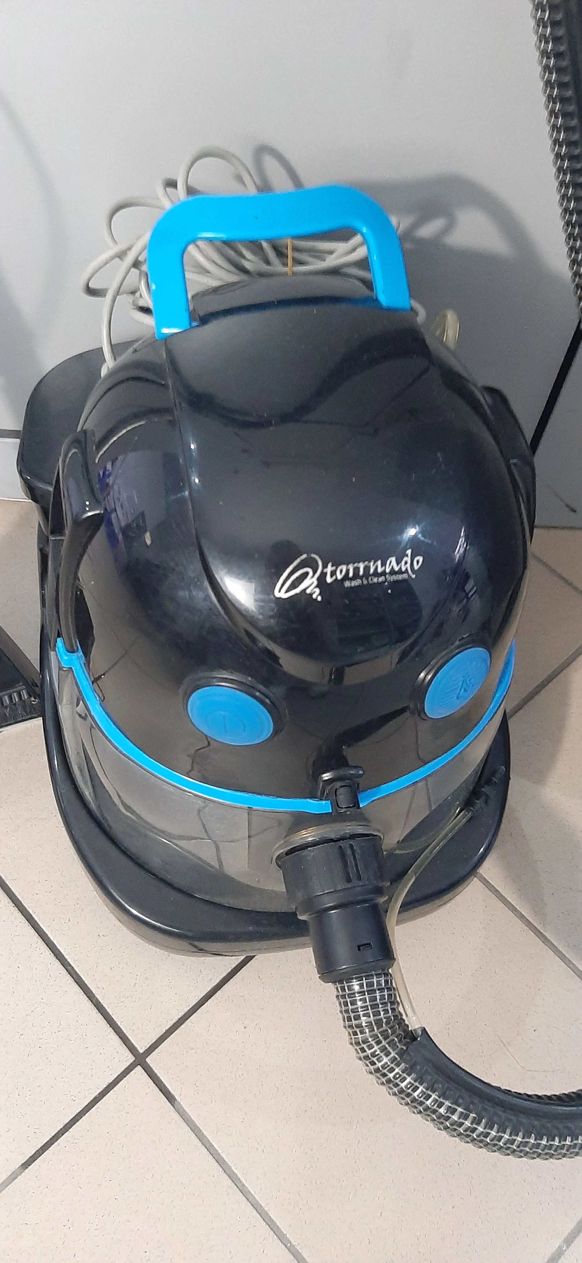 odkurzacz-pioracy-torrnado-wash-clean-system-kolor-dominujacy-zoltyzloty