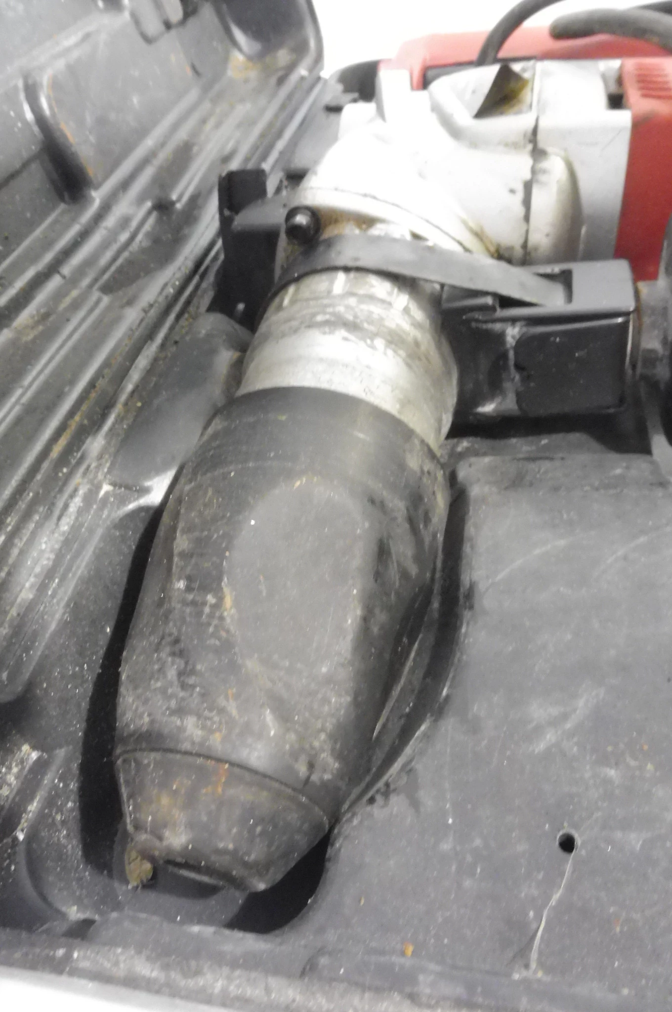 mlot-udarowy-comparator-walizka-zasilanie-sieciowe