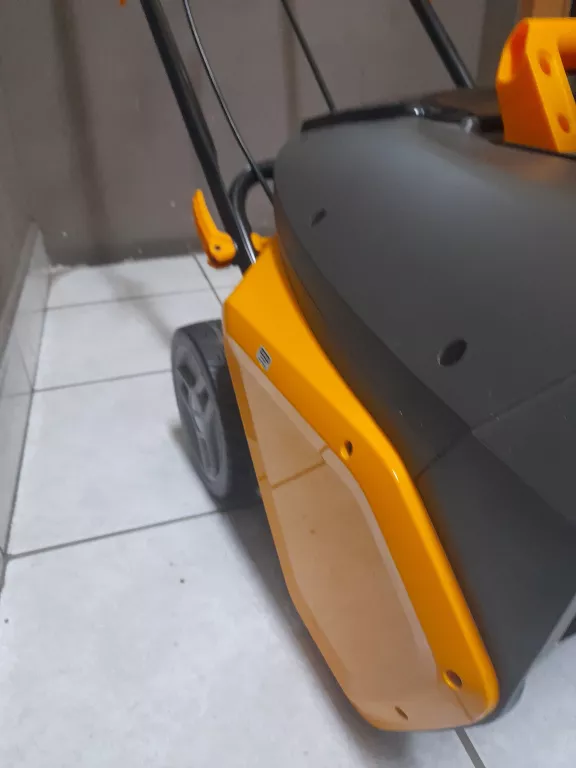 ODŚNIEZARKA STIGA ST700