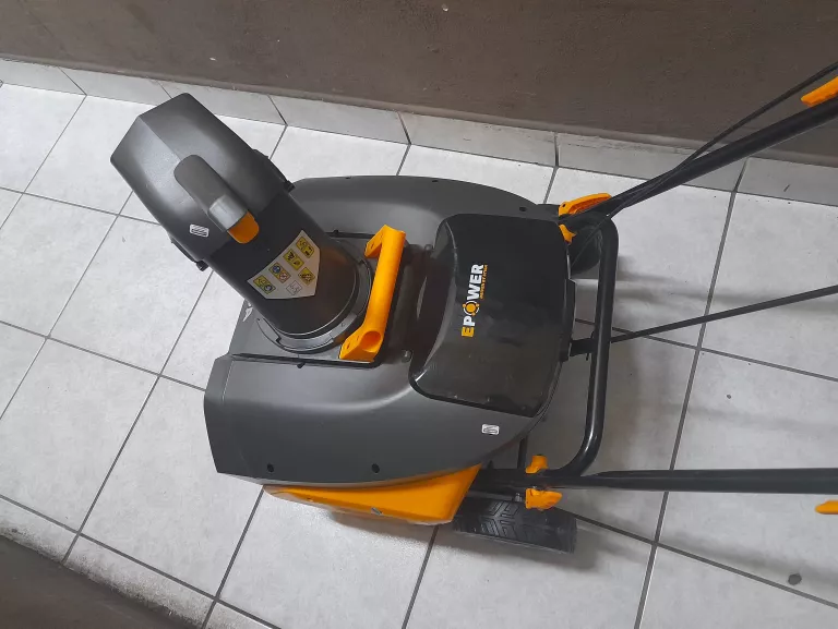 ODŚNIEZARKA STIGA ST700