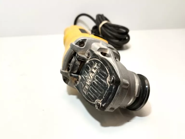 SZLIFIERKA KĄTOWA DEWALT DWE4057