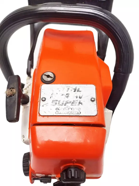 PIŁA LAŃCUCHOWA STIHL 024 + PROWADNICA, OSŁONA - USZKODZONA