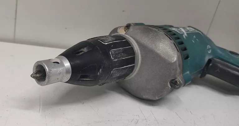WKRĘTARKA MAKITA ZASILANIE SIECIOWE 230 V 6824