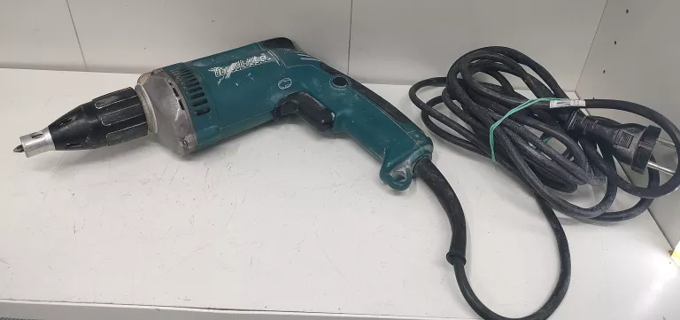 WKRĘTARKA MAKITA ZASILANIE SIECIOWE 230 V 6824