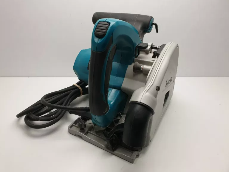 PILARKO-ZAGŁĘBIARKA MAKITA SP6000 ZESTAW