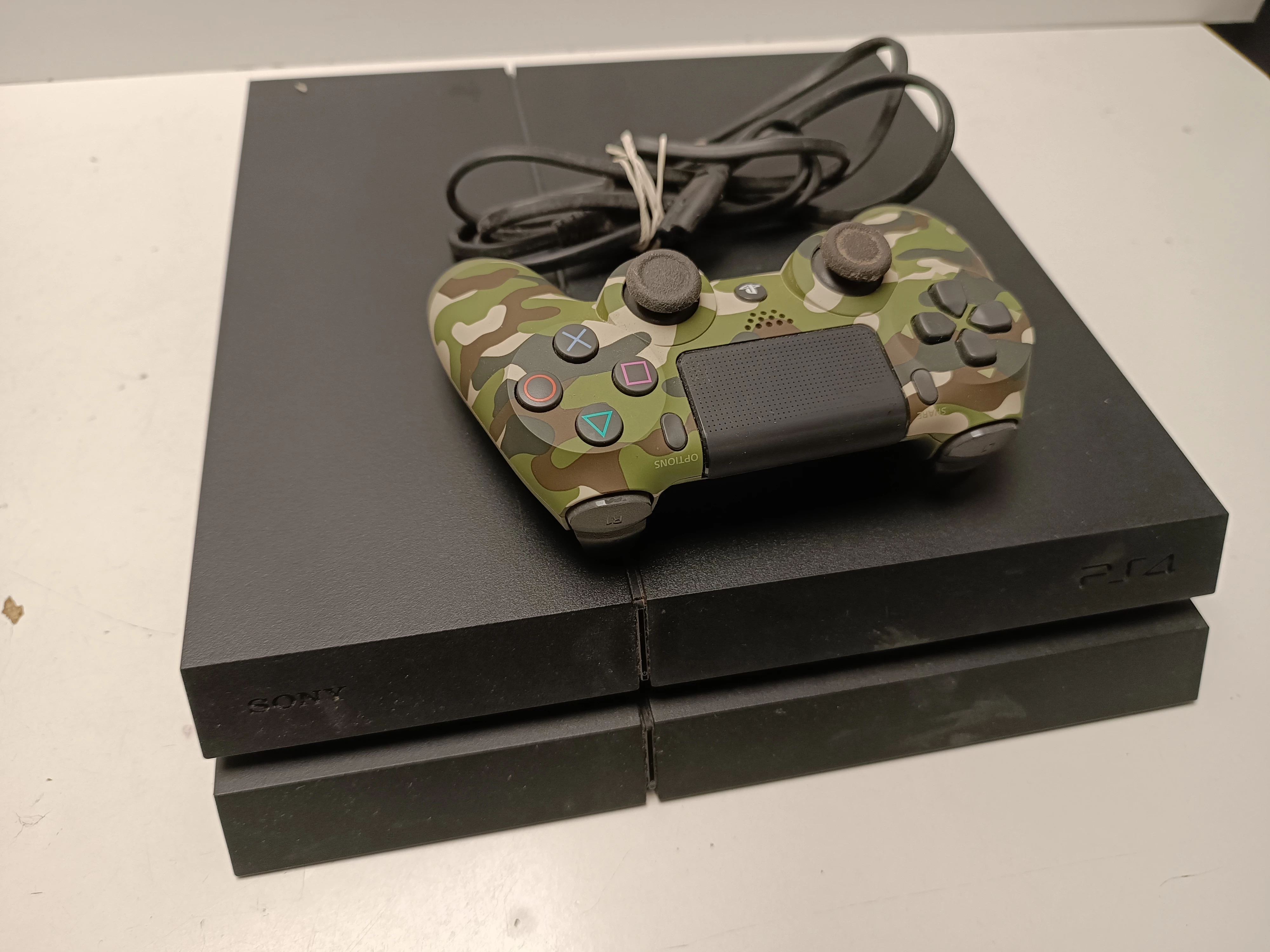 konsola-playstation-4-stan-uzywany