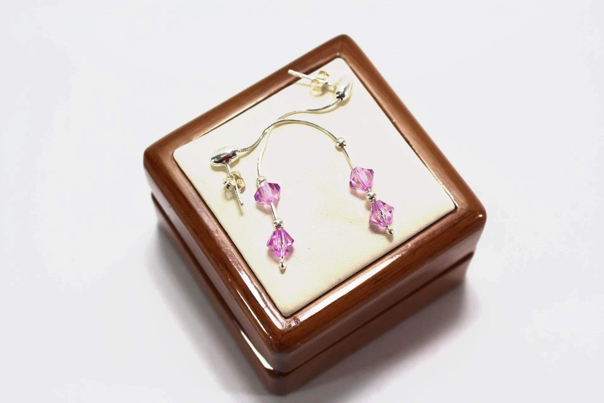 srebrne-wiszace-kolczyki-z-fioletowymi-kamyczkami-19g-p925-partyzantow-2-jedrzejow-palladium