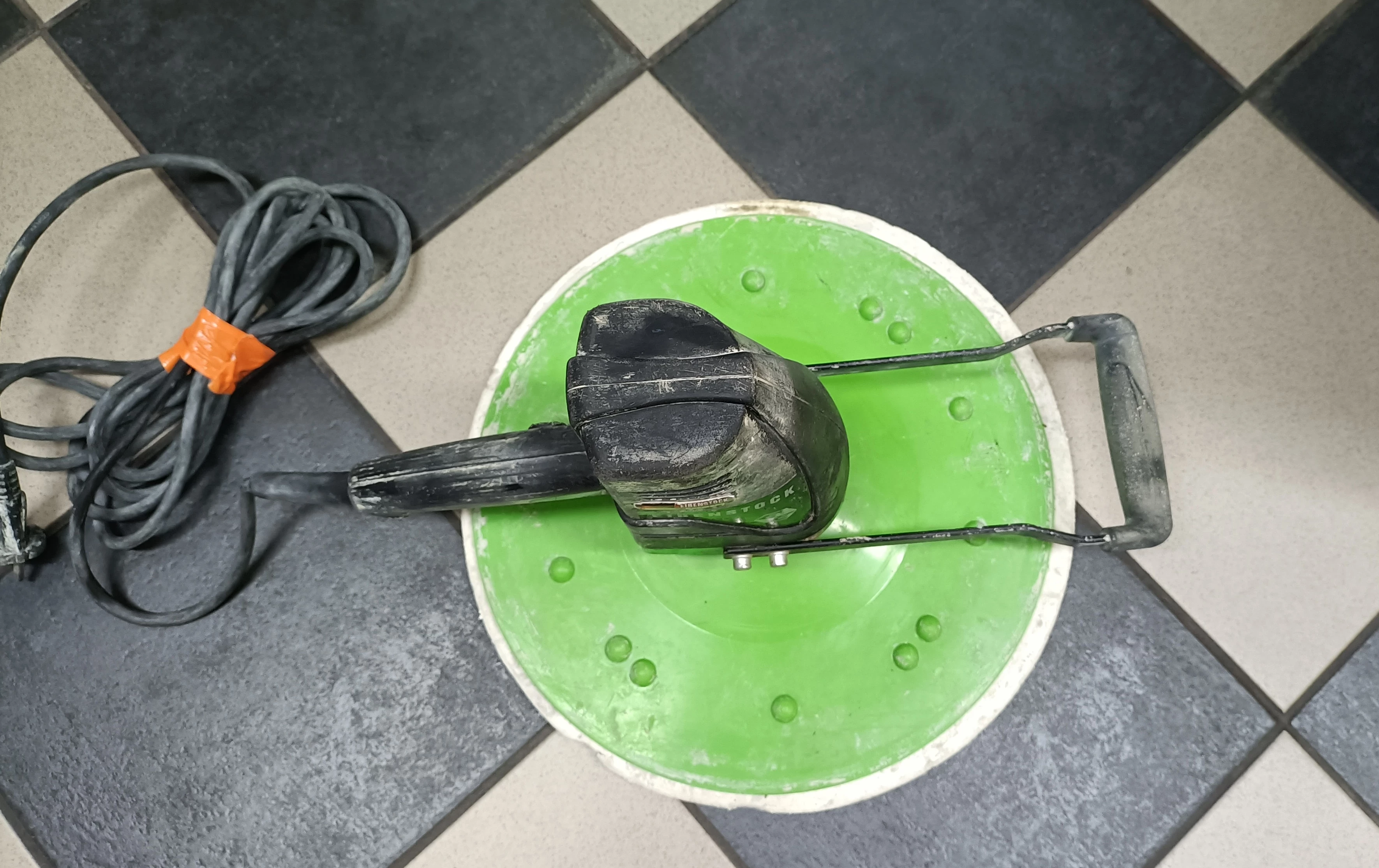 zacieraczka-do-tynkow-eibenstock-epg-400-stan-uzywany