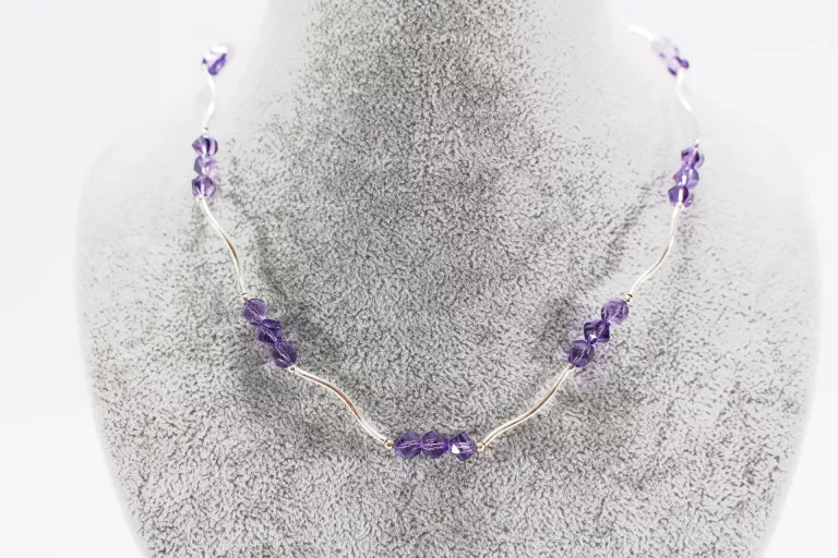 wspanialy-srebrny-naszyjnik-z-fioletowymi-oczkami-105g-p925-42cm-stan-11323-2